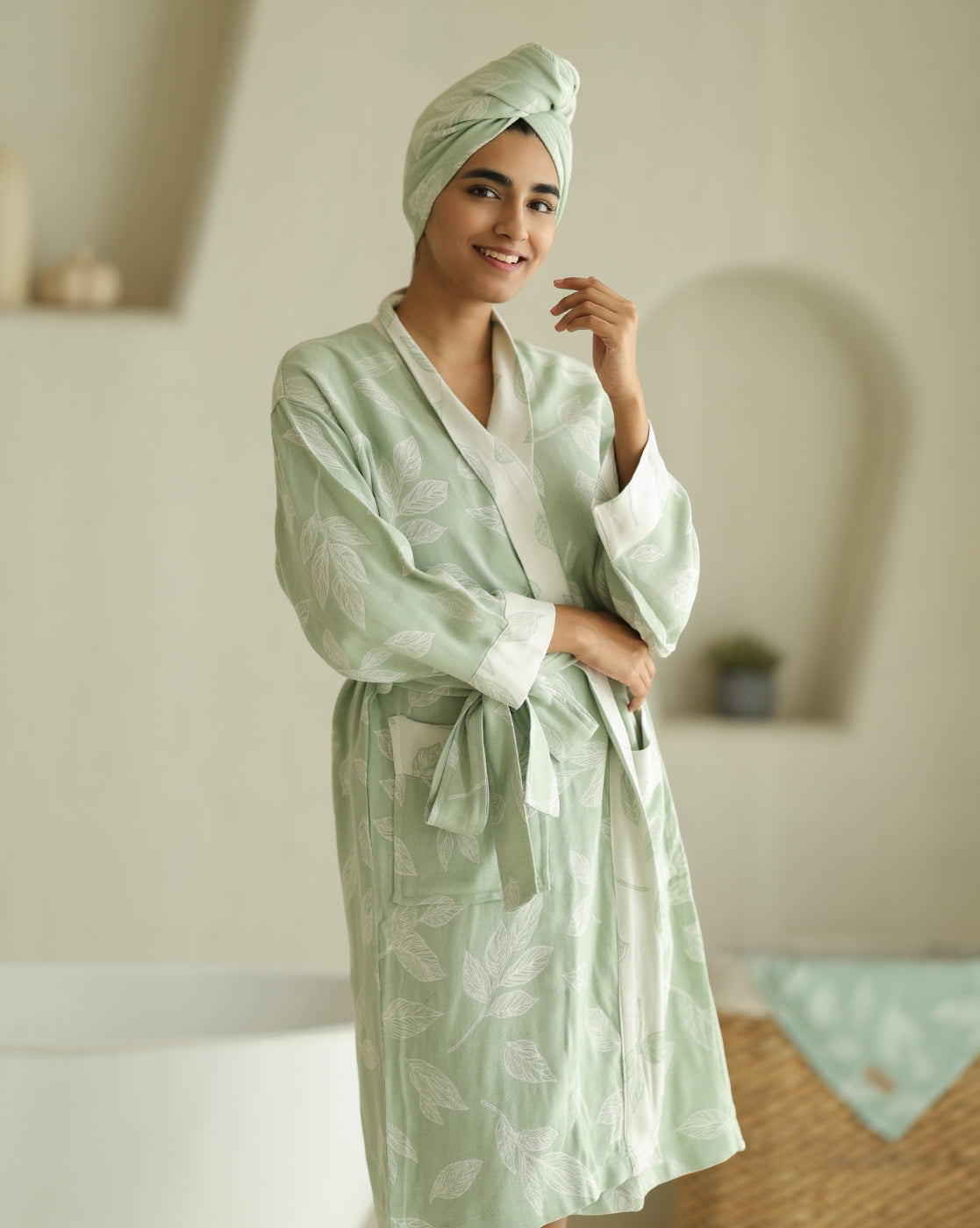 Botanica Jacquard Bamboo Bathrobes | Meadow Green