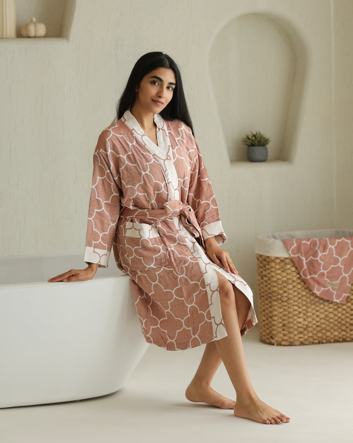 Quatrefoil Jacquard Bamboo Bathrobes | Rust