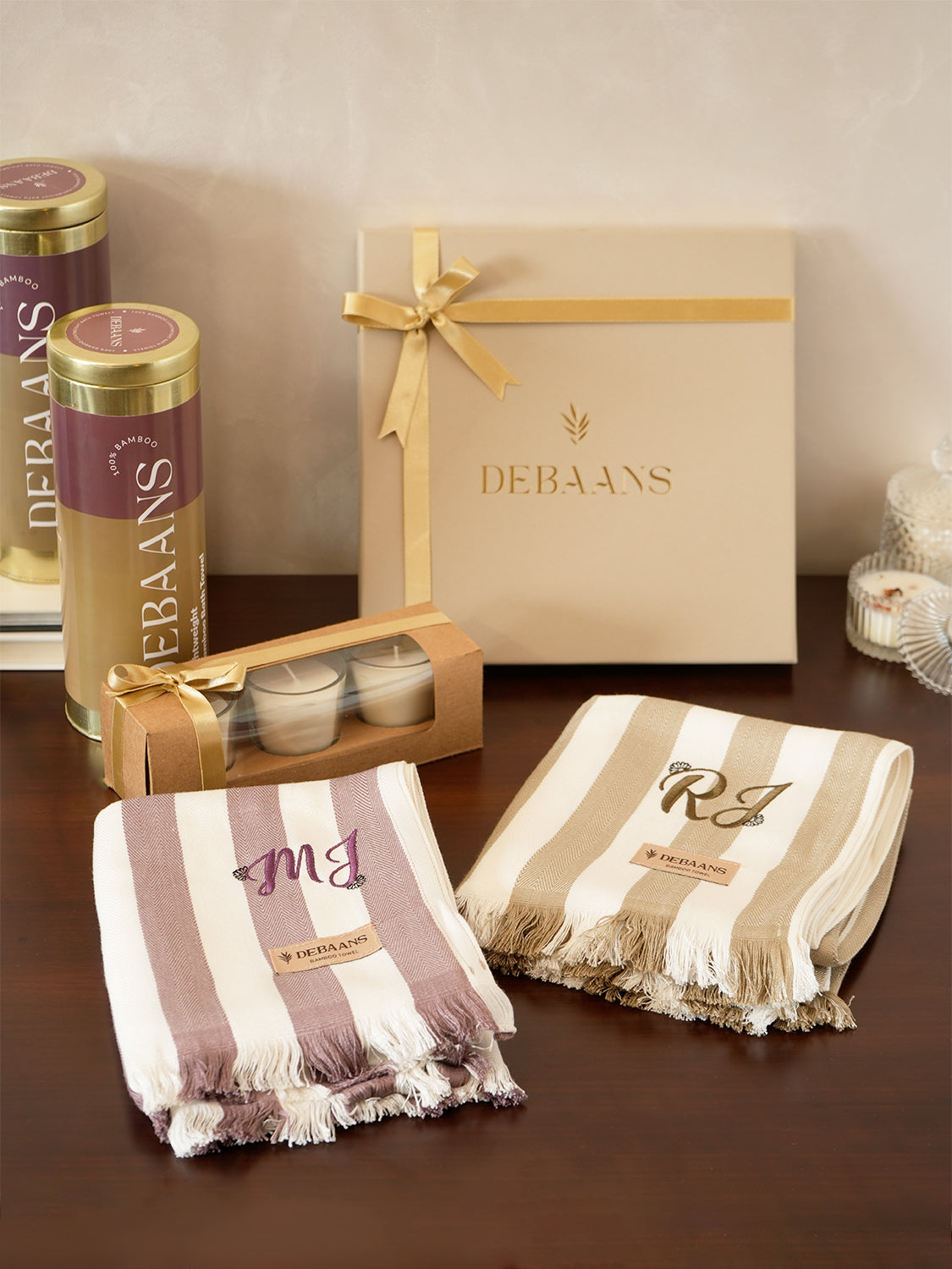 Gift set of 2 Bath Towels with candle