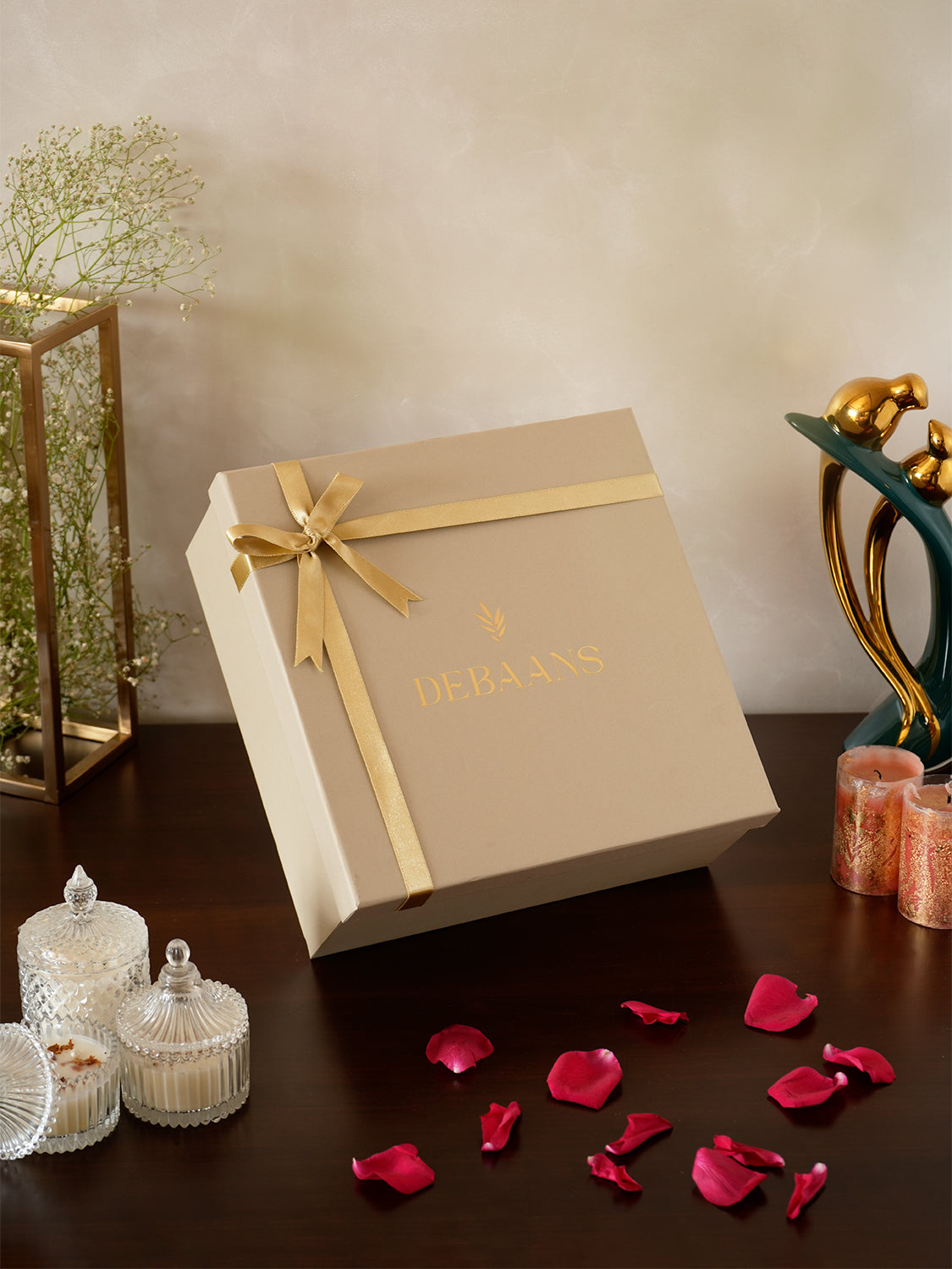 Gift set of 2 Bath Towels with candle