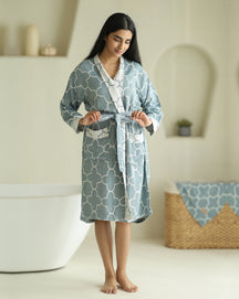 Quatrefoil Jacquard Bamboo Bathrobes | Ocean