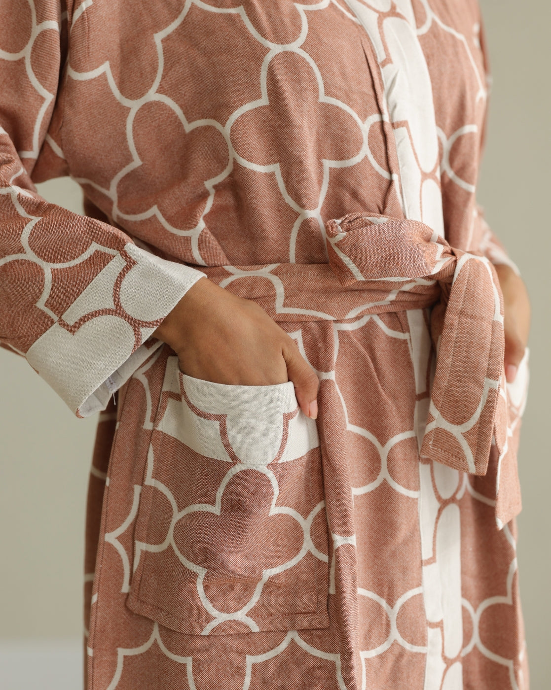 Quatrefoil Jacquard Bamboo Bathrobes | Rust