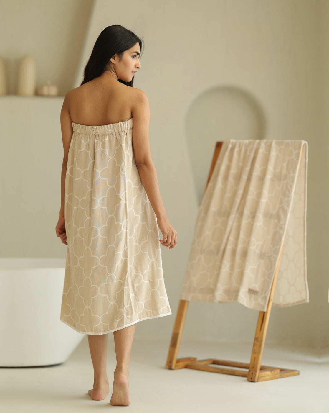 Bamboo jacquard body wrap | Sand