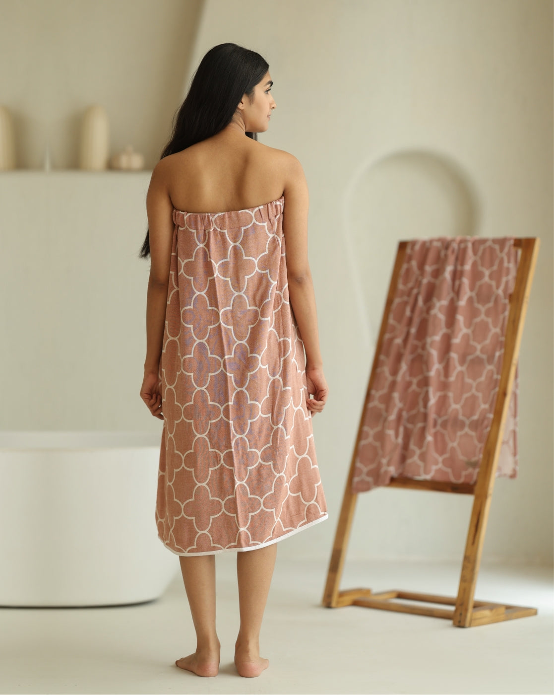Bamboo jacquard body wrap | Rust Bathrobe