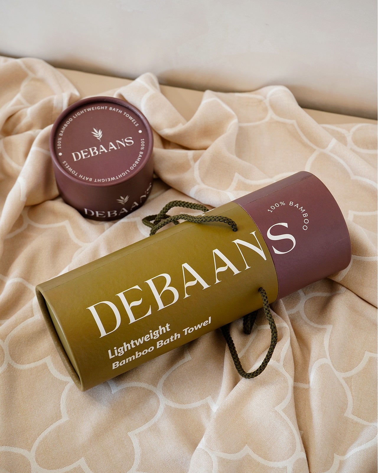 Quatrefoil Jacquard Bamboo Bath Towel | Sand