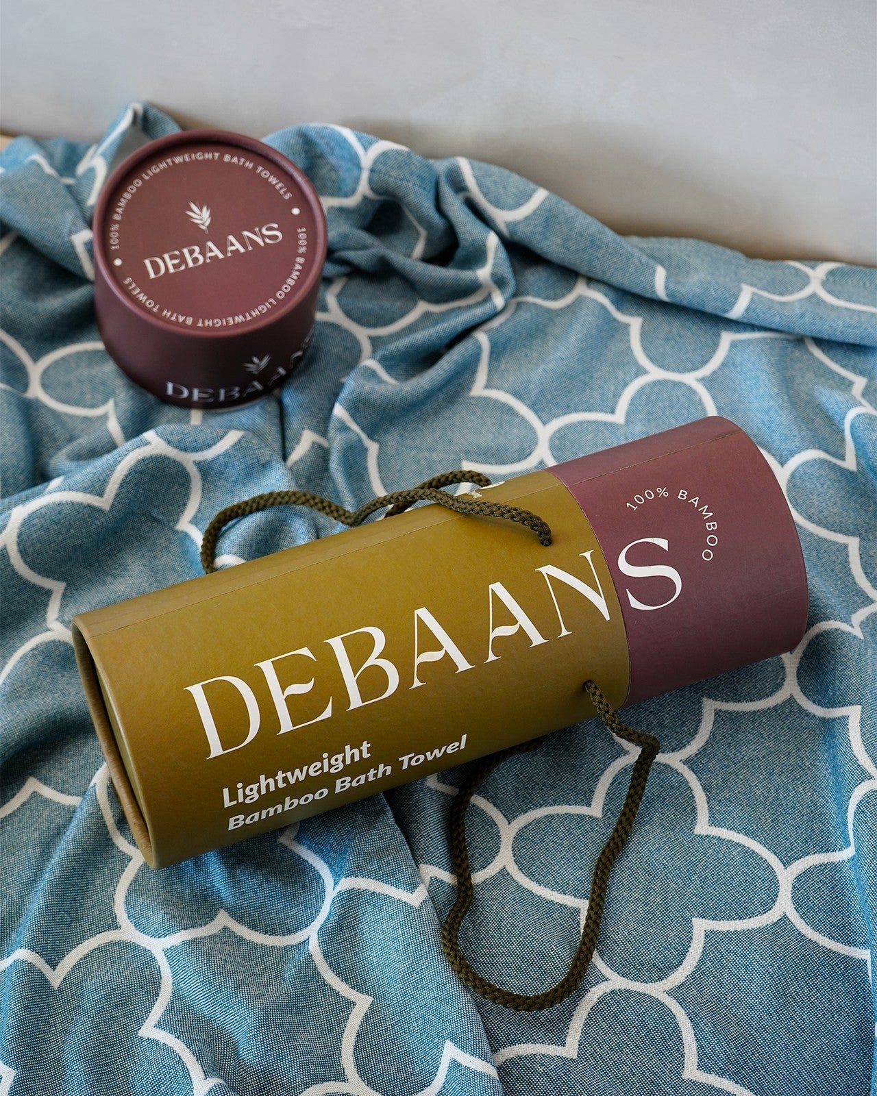 Quatrefoil Jacquard Bamboo Bath Towel | Ocean