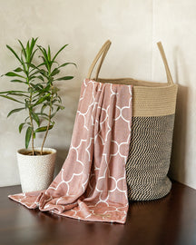 Set of 2 Hand Towels + 1 Bath Towel | Quatrefoil Jacquard | Rust