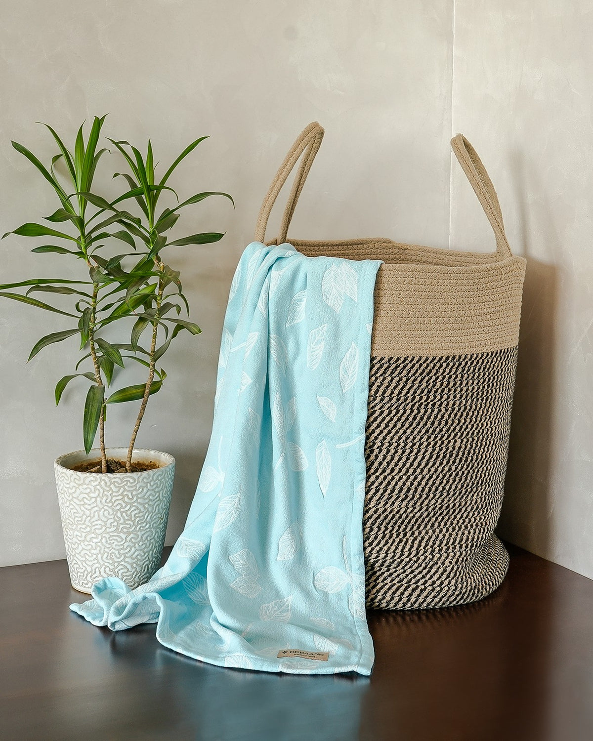 Set of 2 Hand Towels + 1 Bath Towel | Botanica Jacquard | Sky Blue