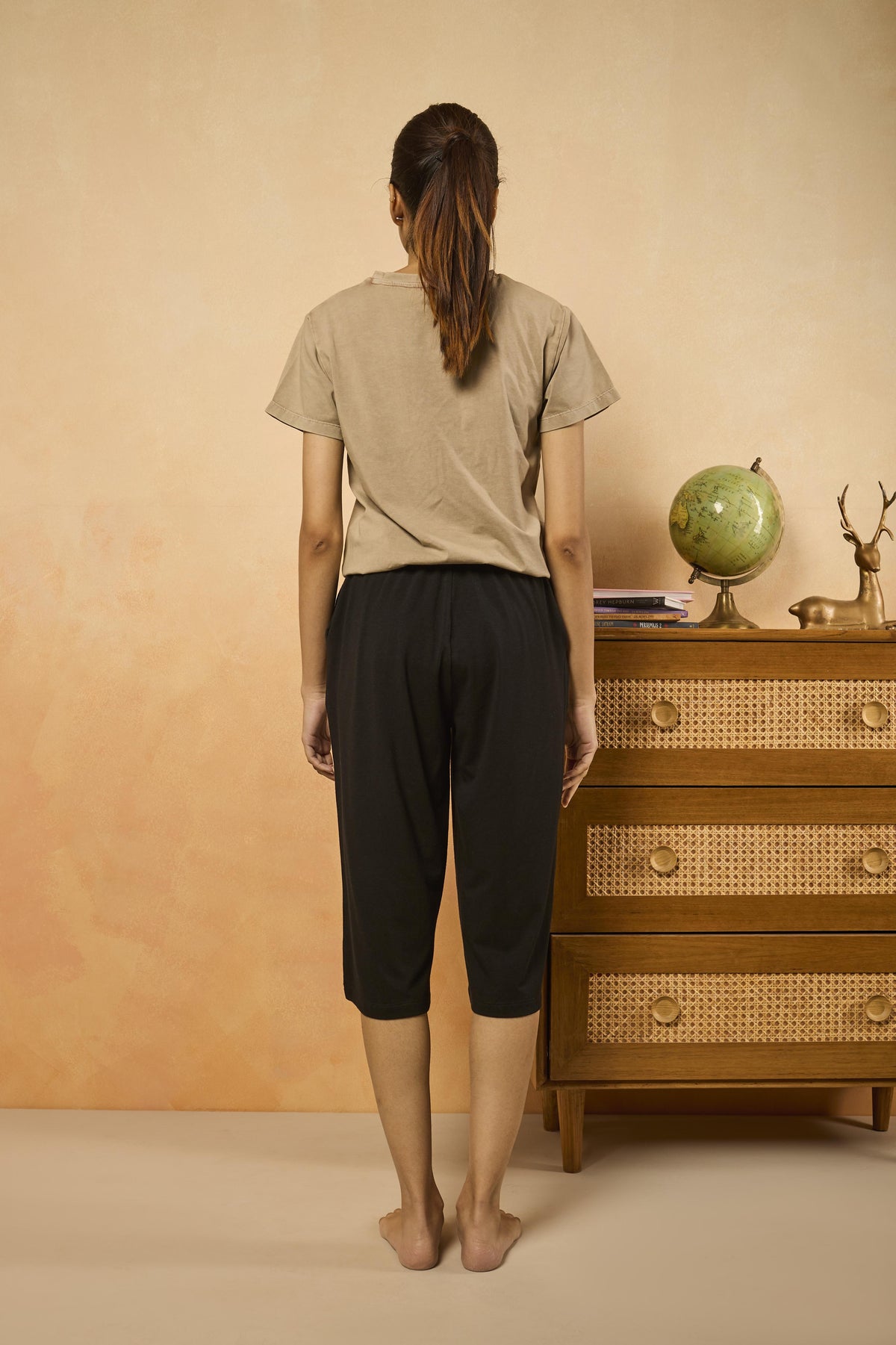 Basic Capri Bottoms - Black