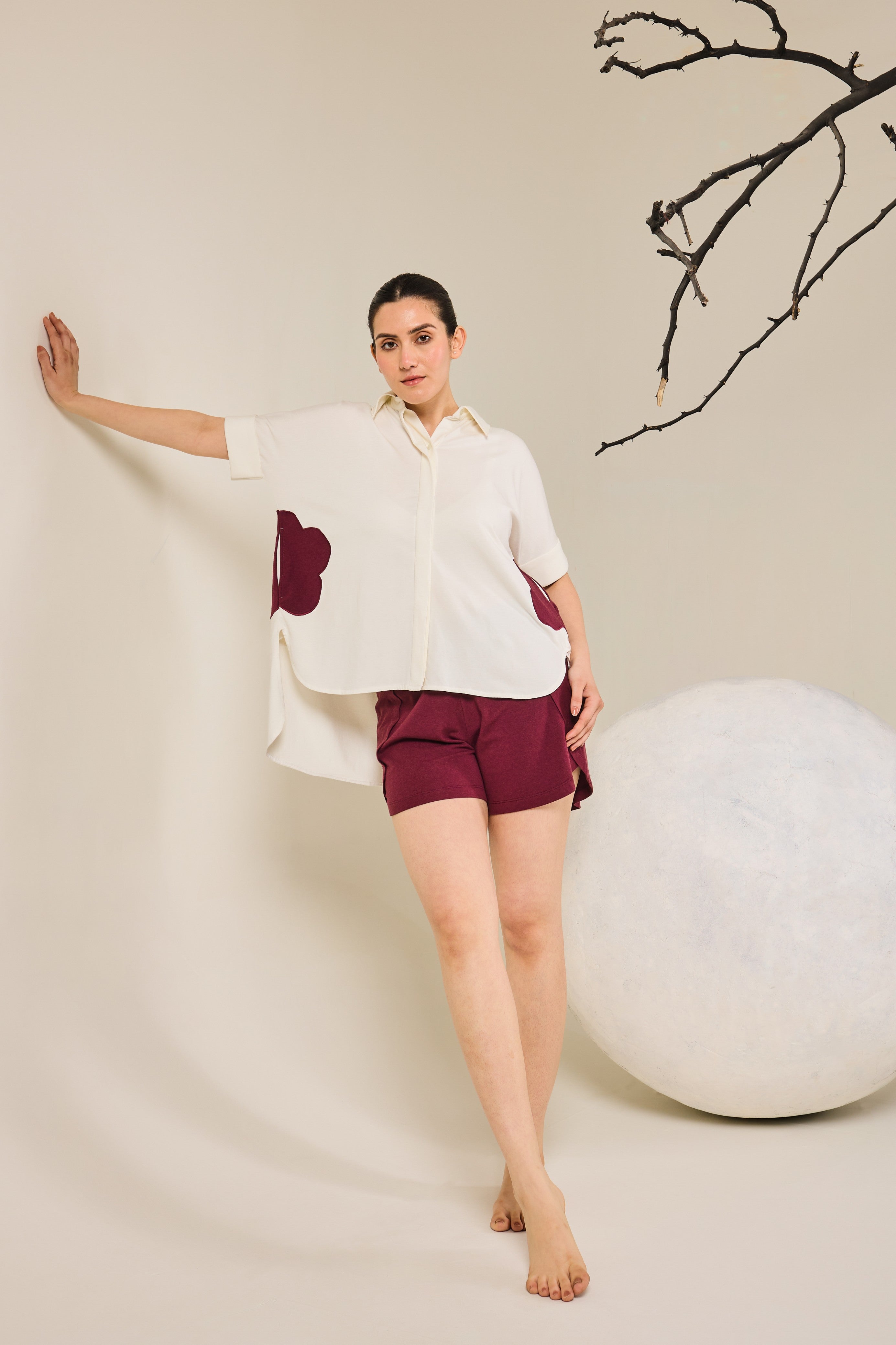 Juno Contrast Flower Patach Pocket shorts set – White & Wine