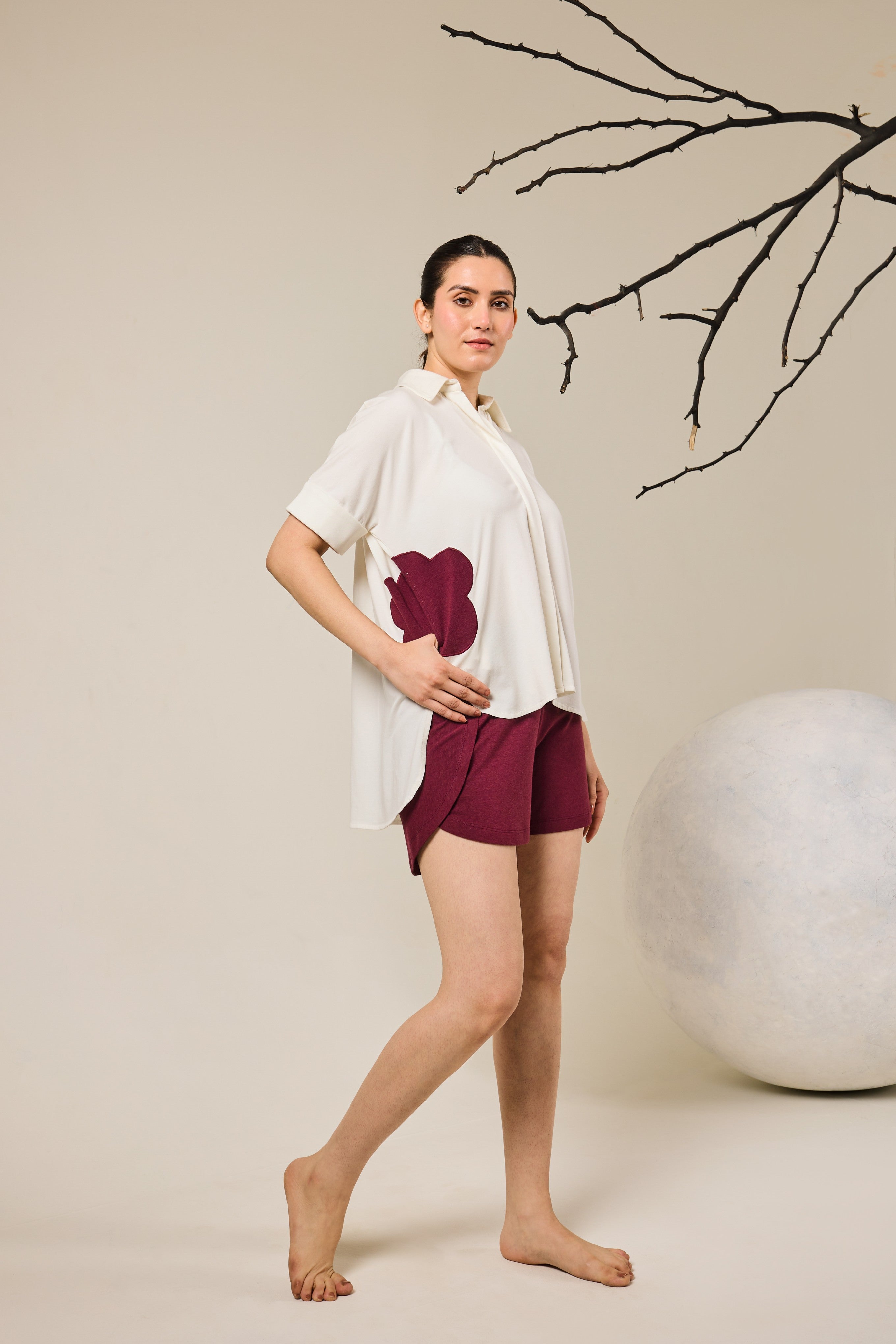 Juno Contrast Flower Patach Pocket shorts set – White & Wine