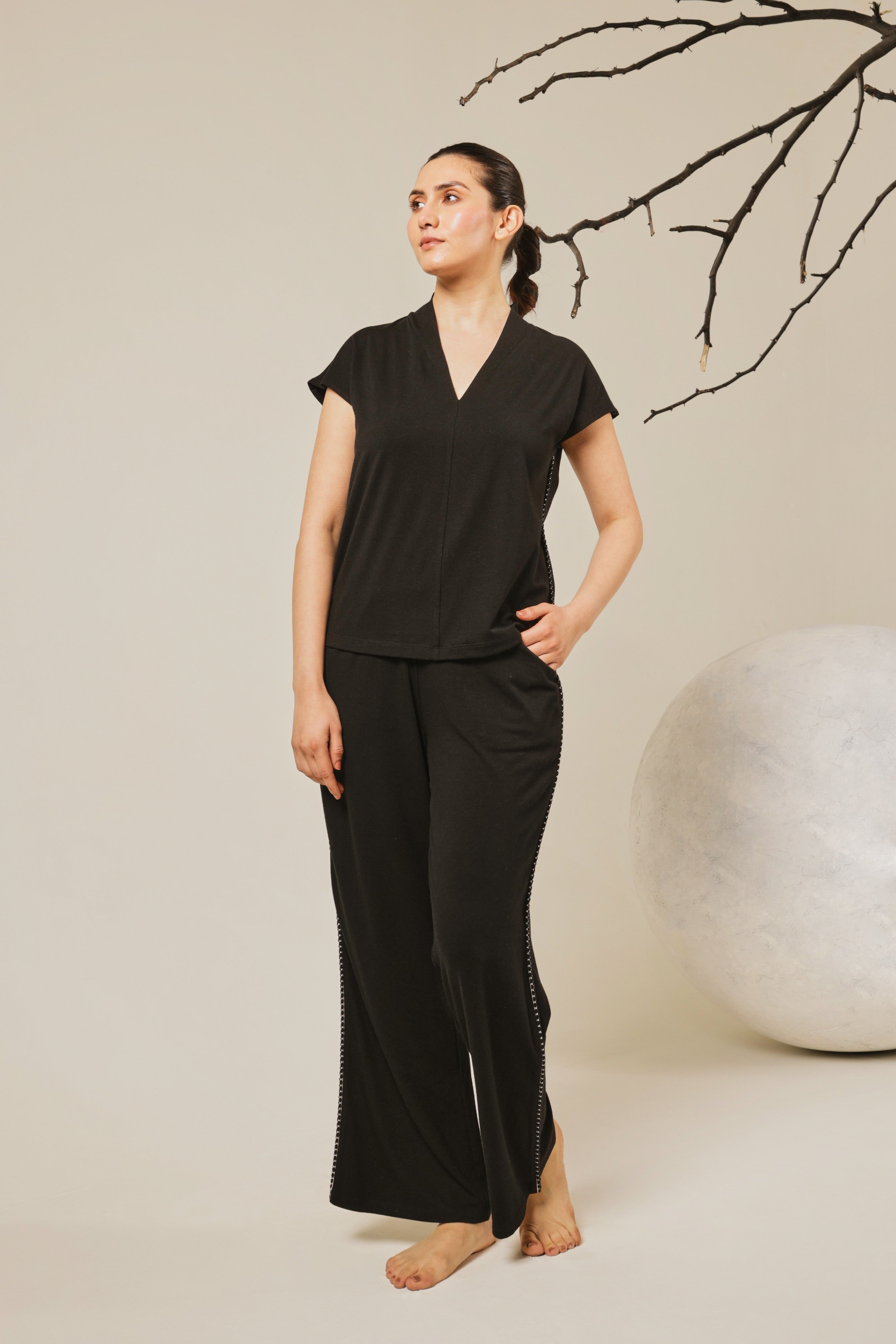 Lila Ultimate Capri Set – Black