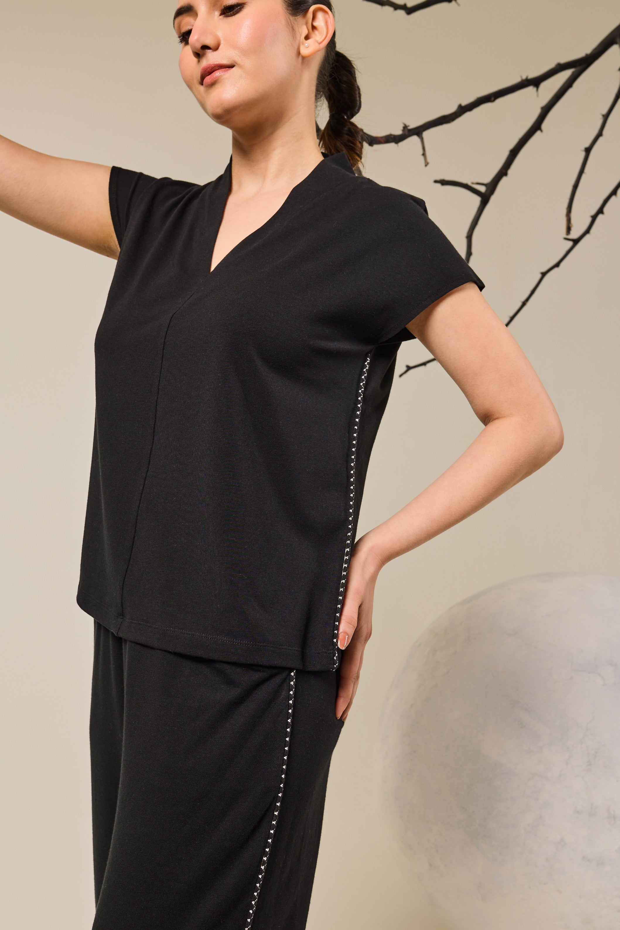 Lila Ultimate Capri Set – Black