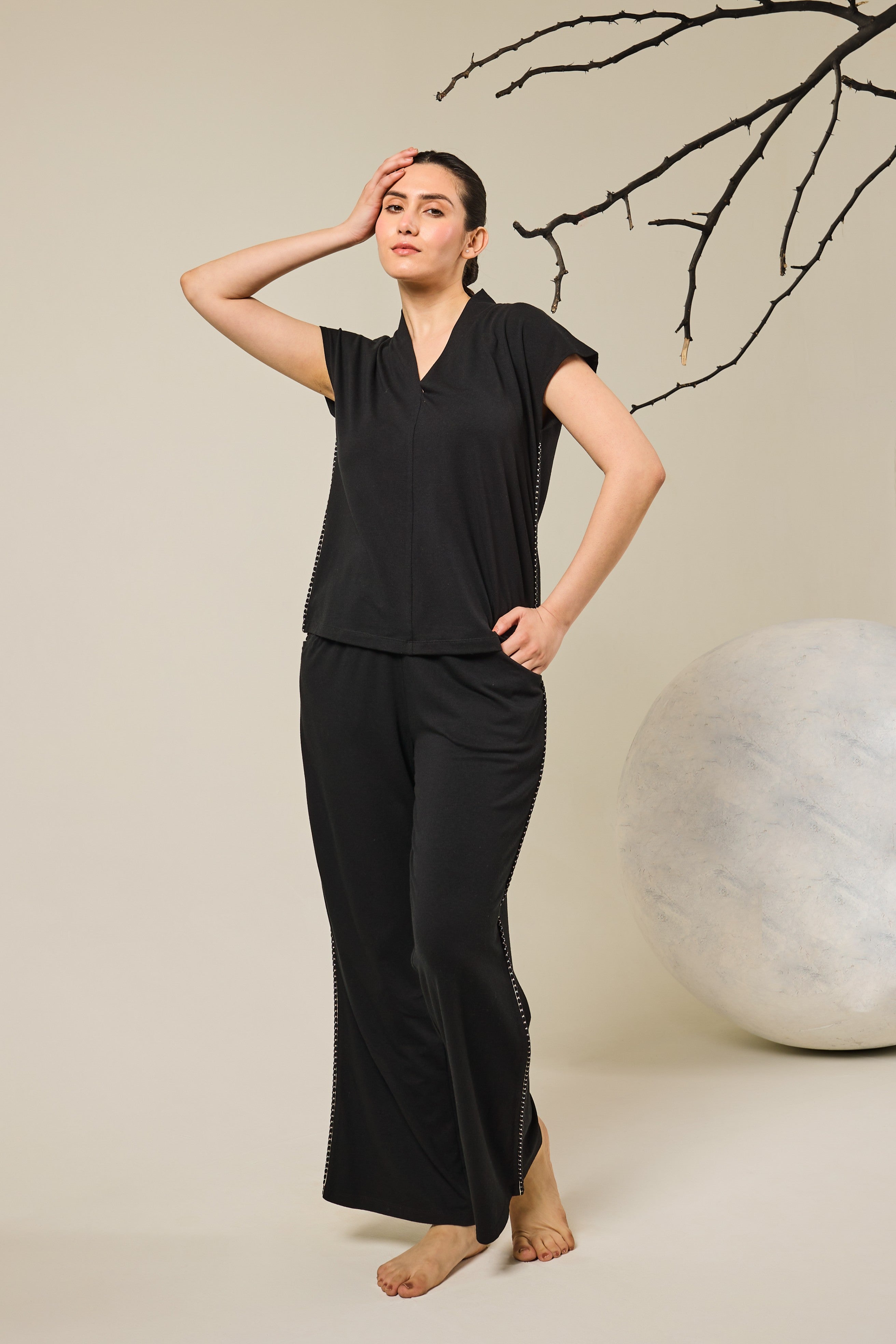 Lila Ultimate Capri Set – Black