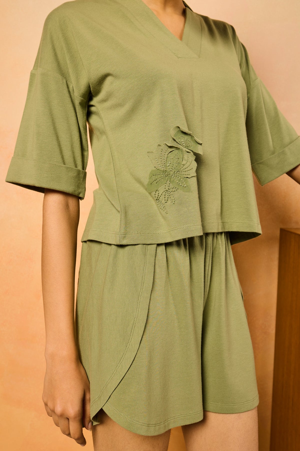 Mila V neck shorts set - Olive