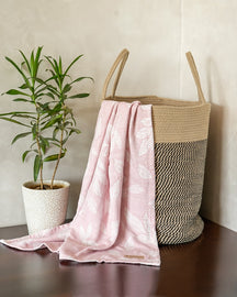 Botanica Jacquard Bamboo Bath Towel | Blossom Pink