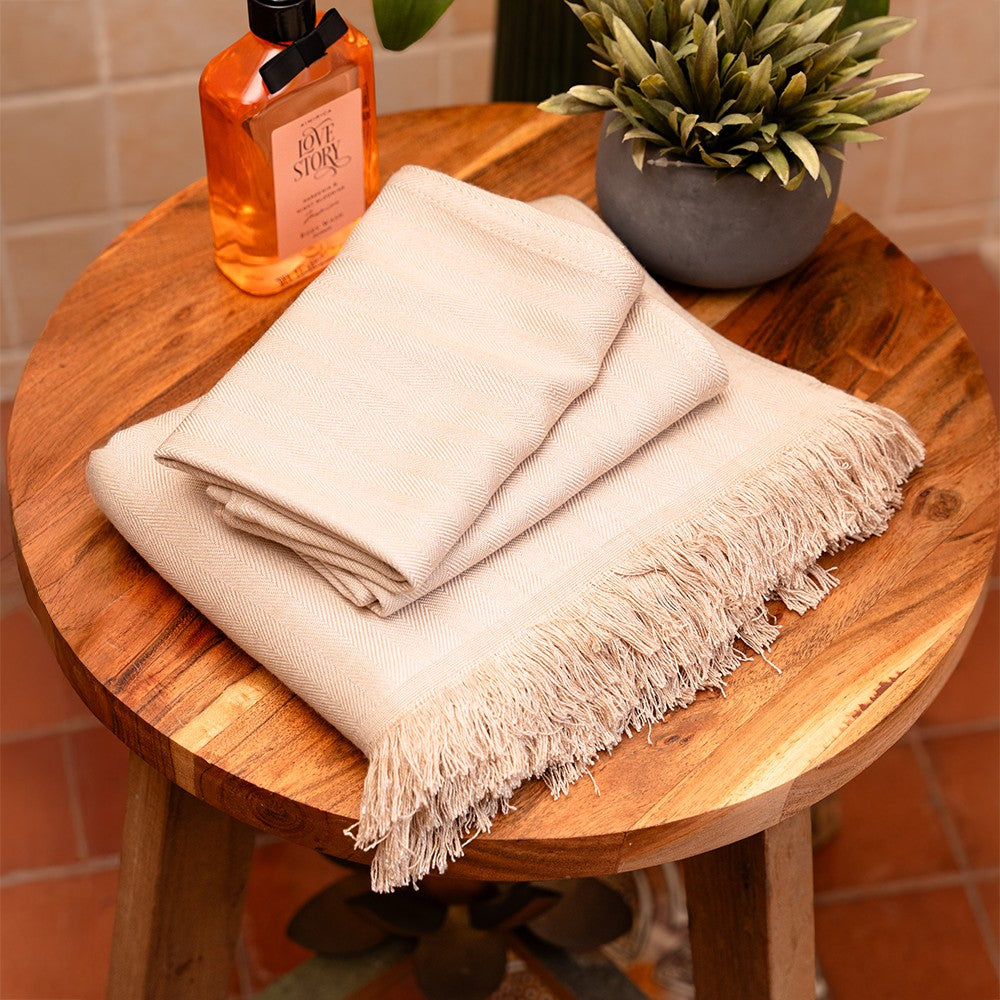 Beige Bamboo Set of 2 Hand Towels + 1 Bath Towel