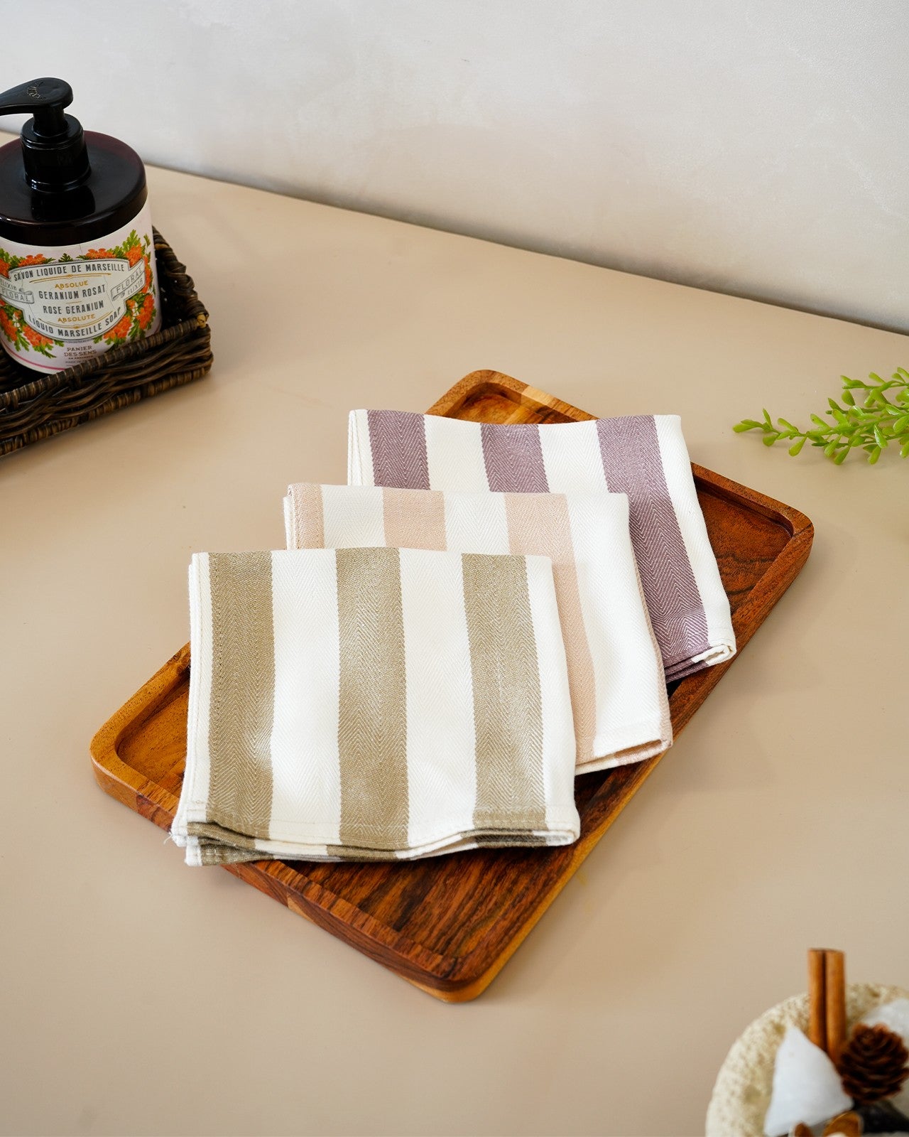 Set of 2 Bamboo Face Towels | Olive stripe