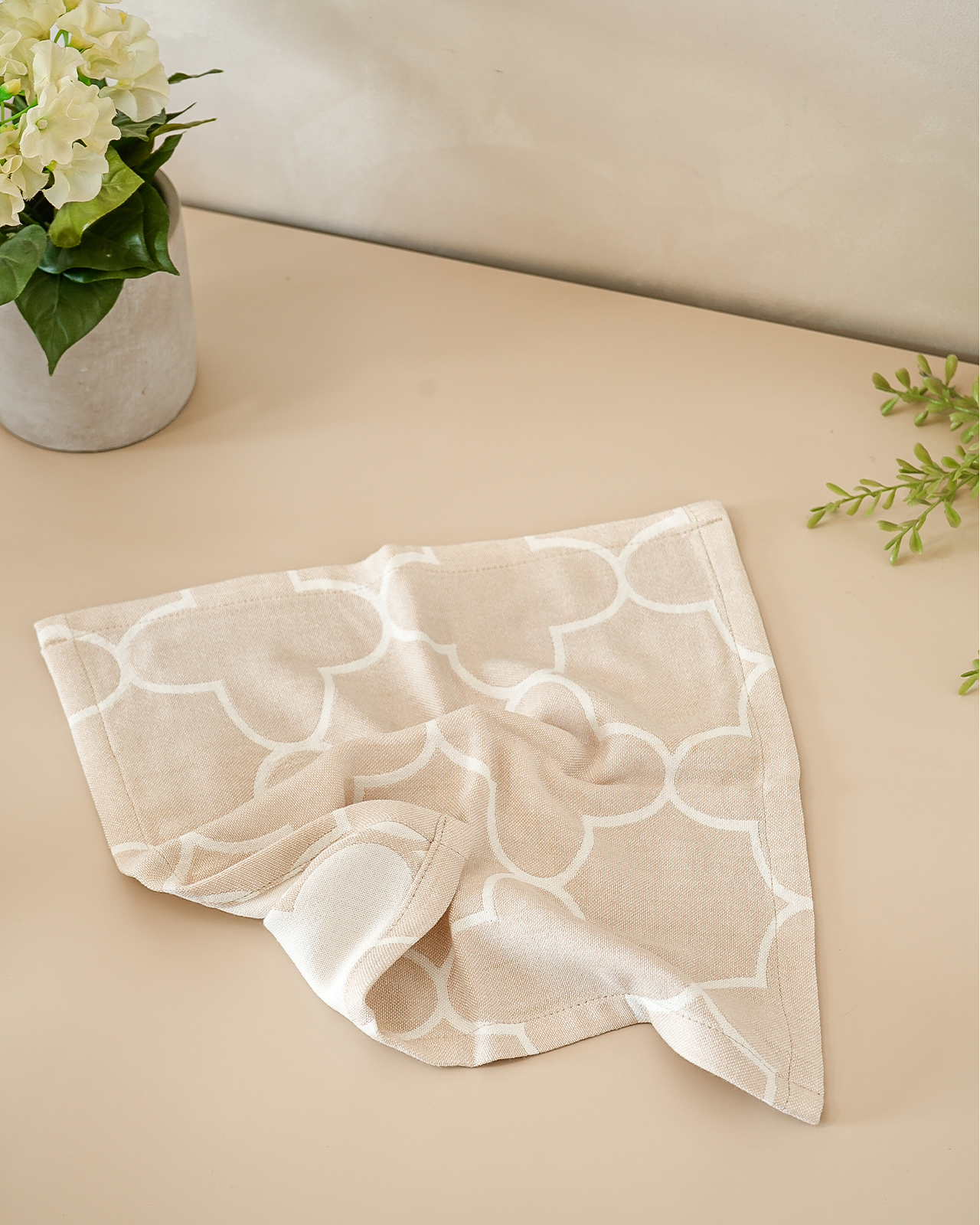 Set of 2 Face Towels | Quatrefoil Jacquard | Sand