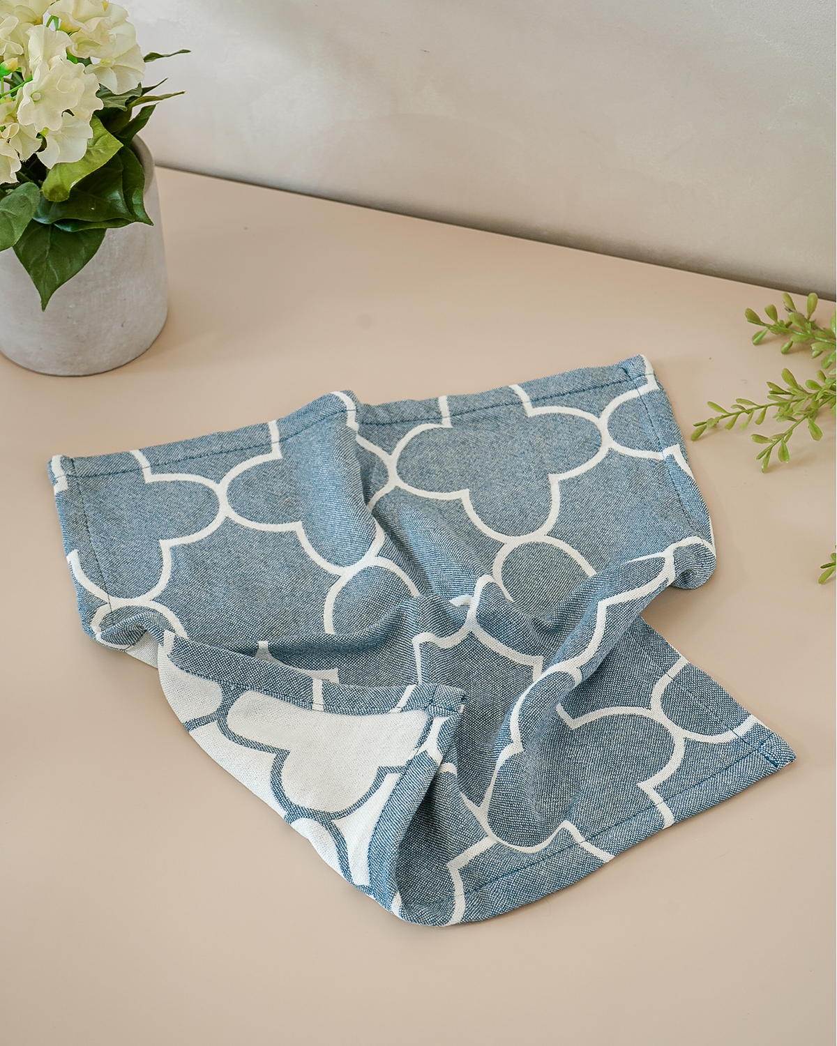 Set of 2 Face Towels | Quatrefoil Jacquard | Ocean