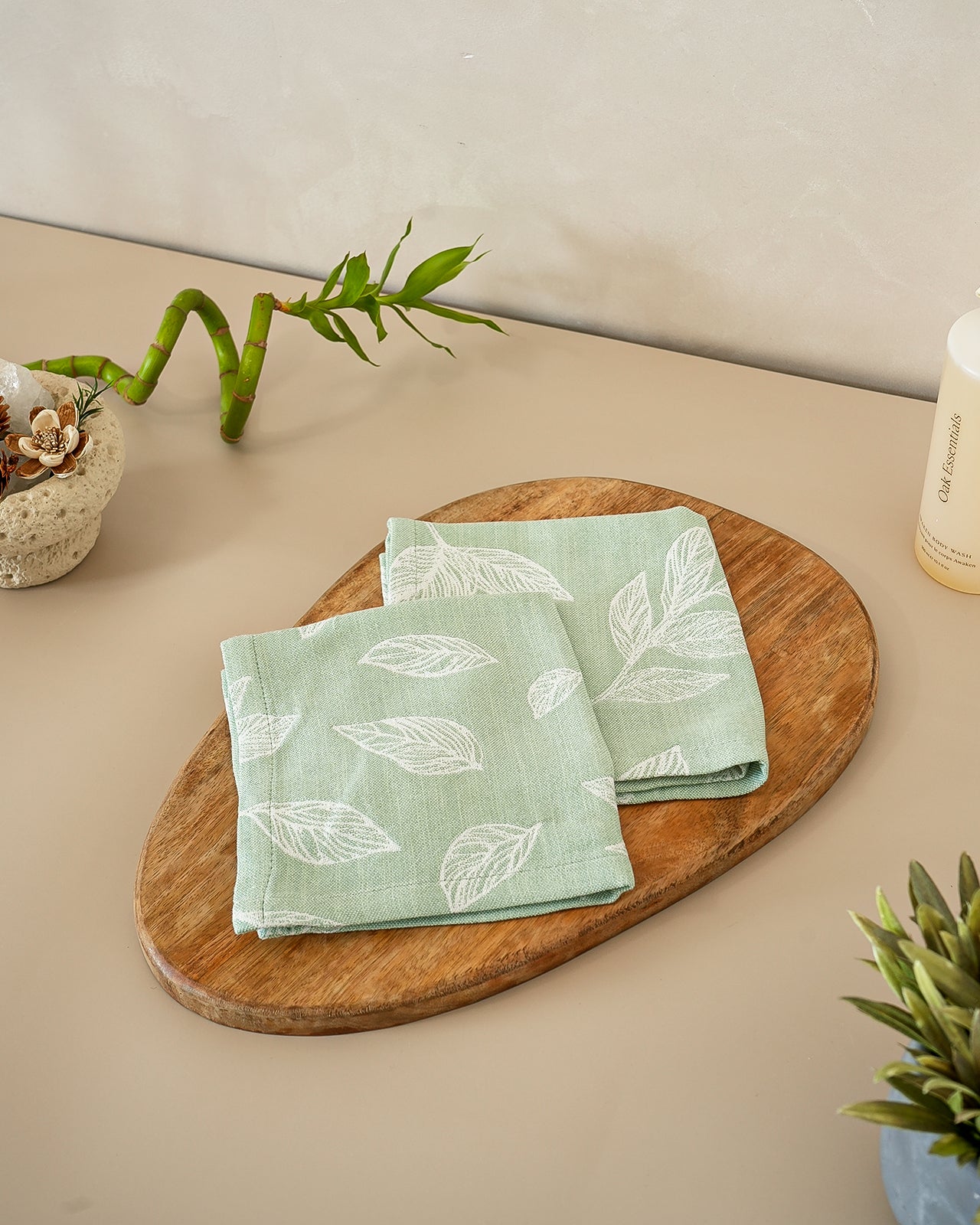 Set of 2 Face Towels | Botanica Jacquard | Meadow Green