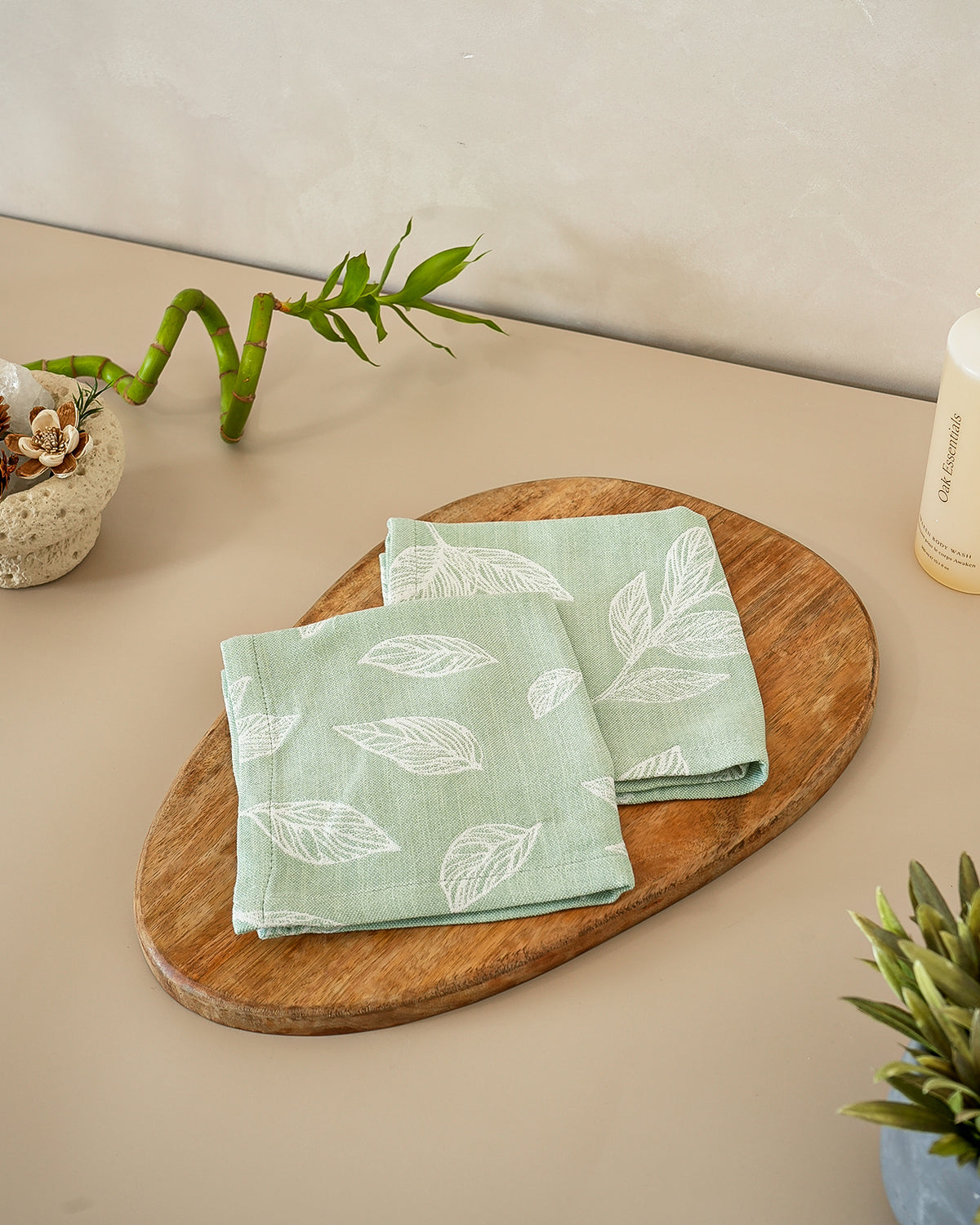 Set of 2 Face Towels | Botanica Jacquard | Meadow Green