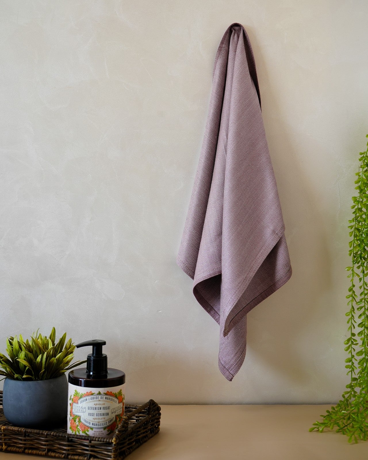 Set of 2 Bamboo Hand Towels | Plum