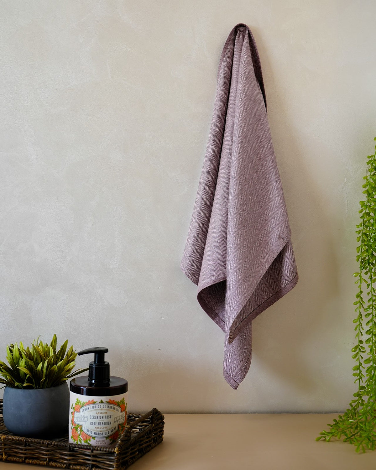 Set of 2 Bamboo Hand Towels | Plum