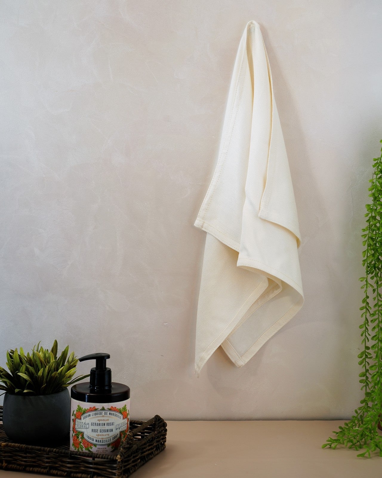 Set of 2 Bamboo Hand Towels | White