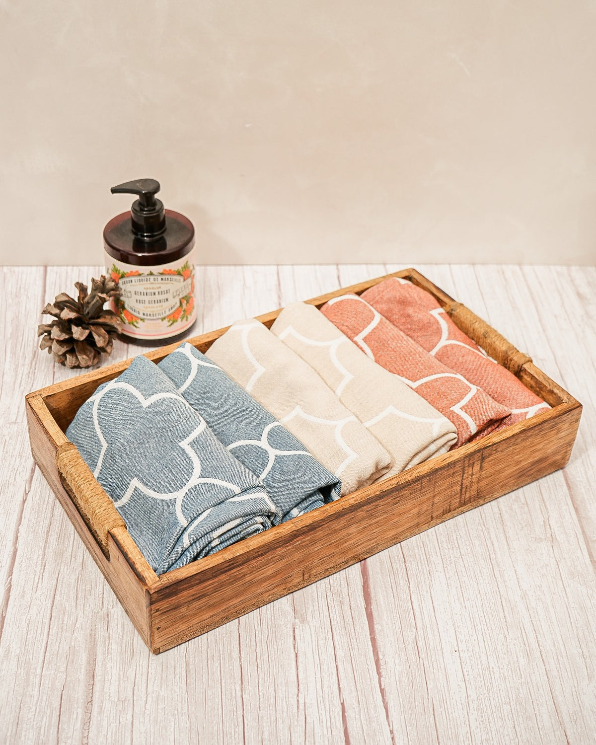 Set of 2 Hand Towels | Quatrefoil Jacquard | Rust