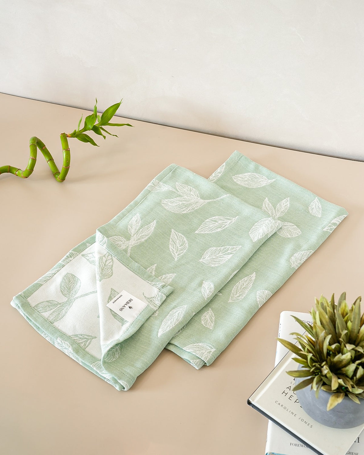 Set of 2 Hand Towels | Botanica Jacquard | Meadow Green