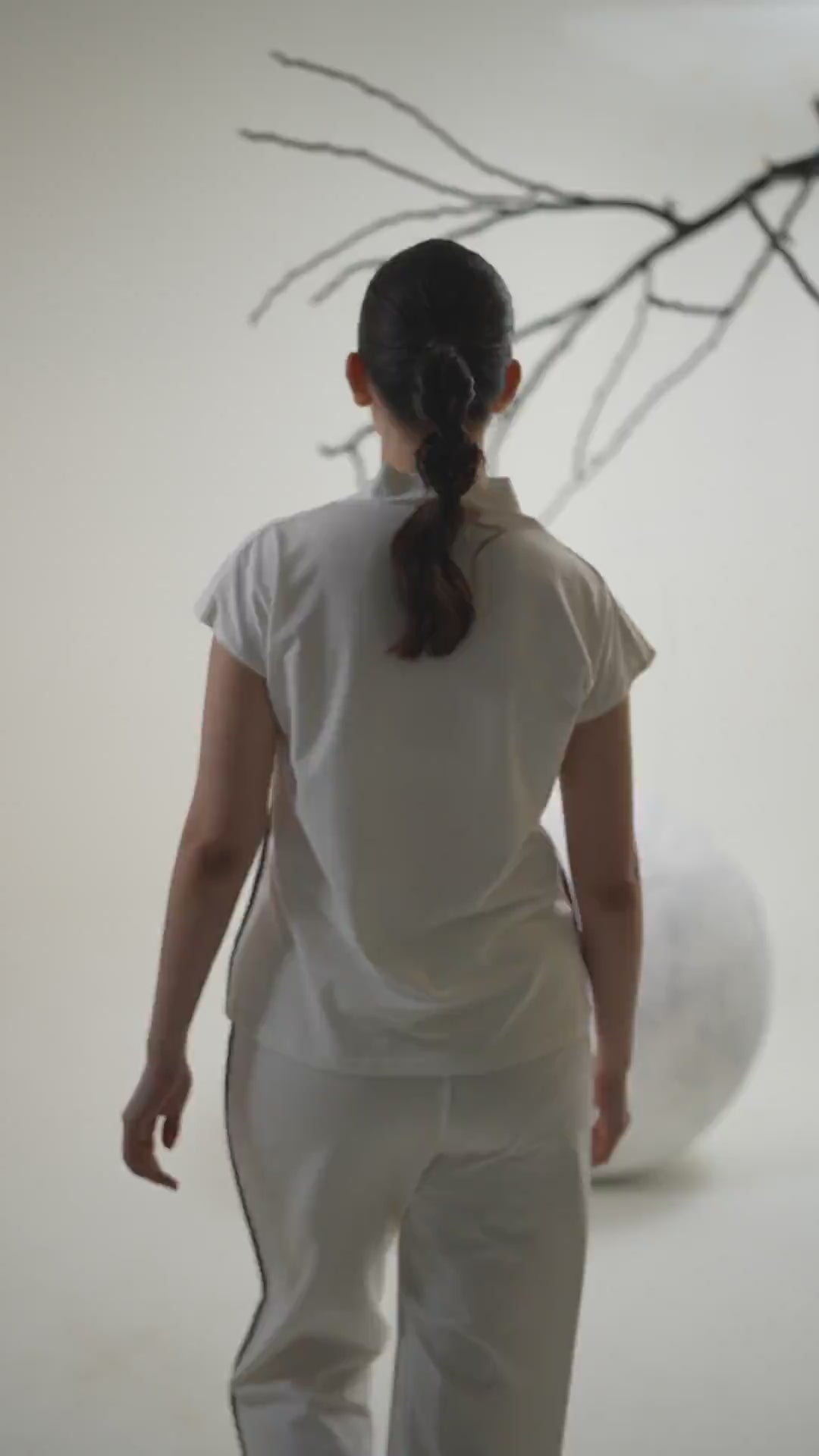 Lila Ultimate Capri Set – White